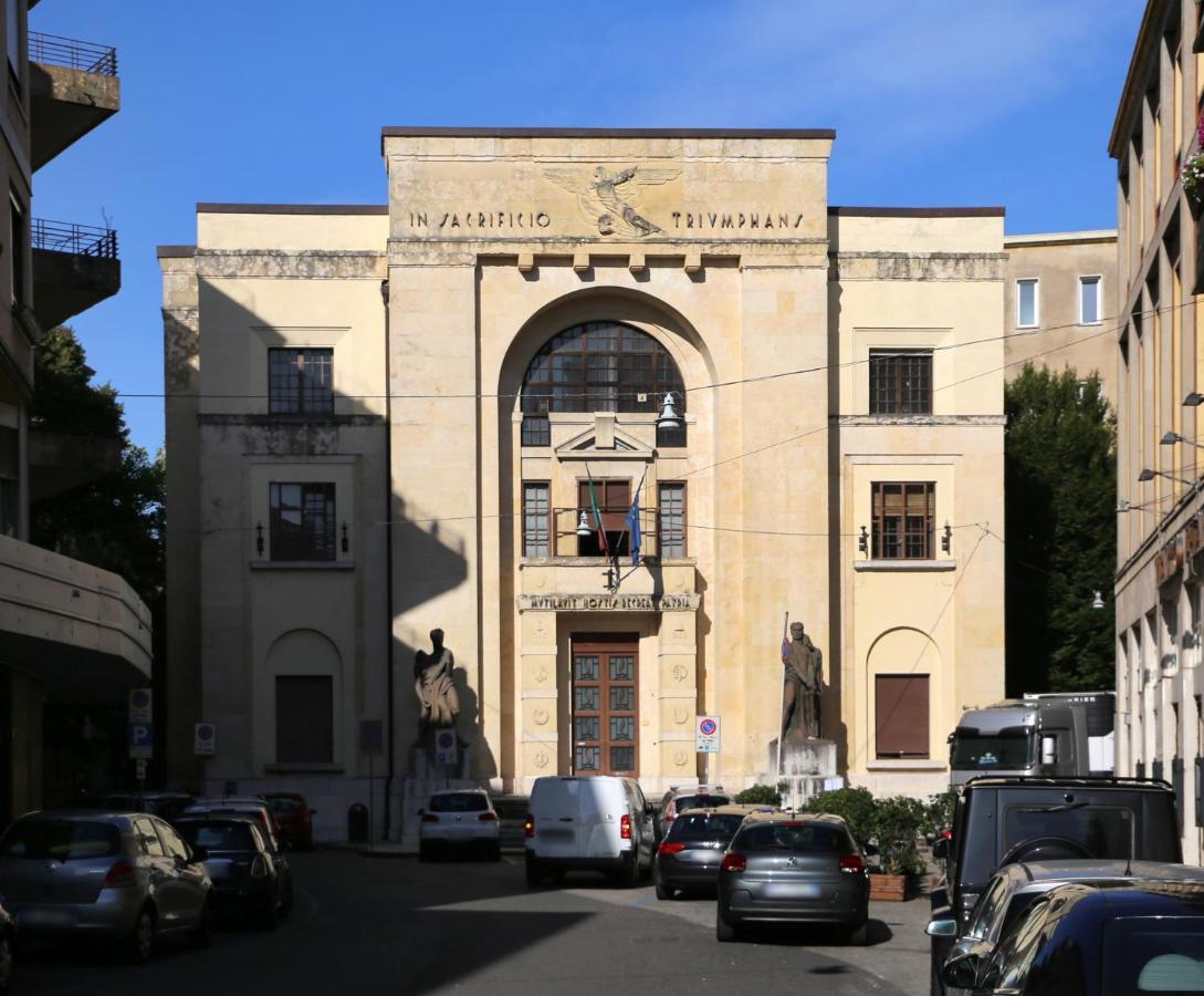 Отель Al Teatro Верона Экстерьер фото